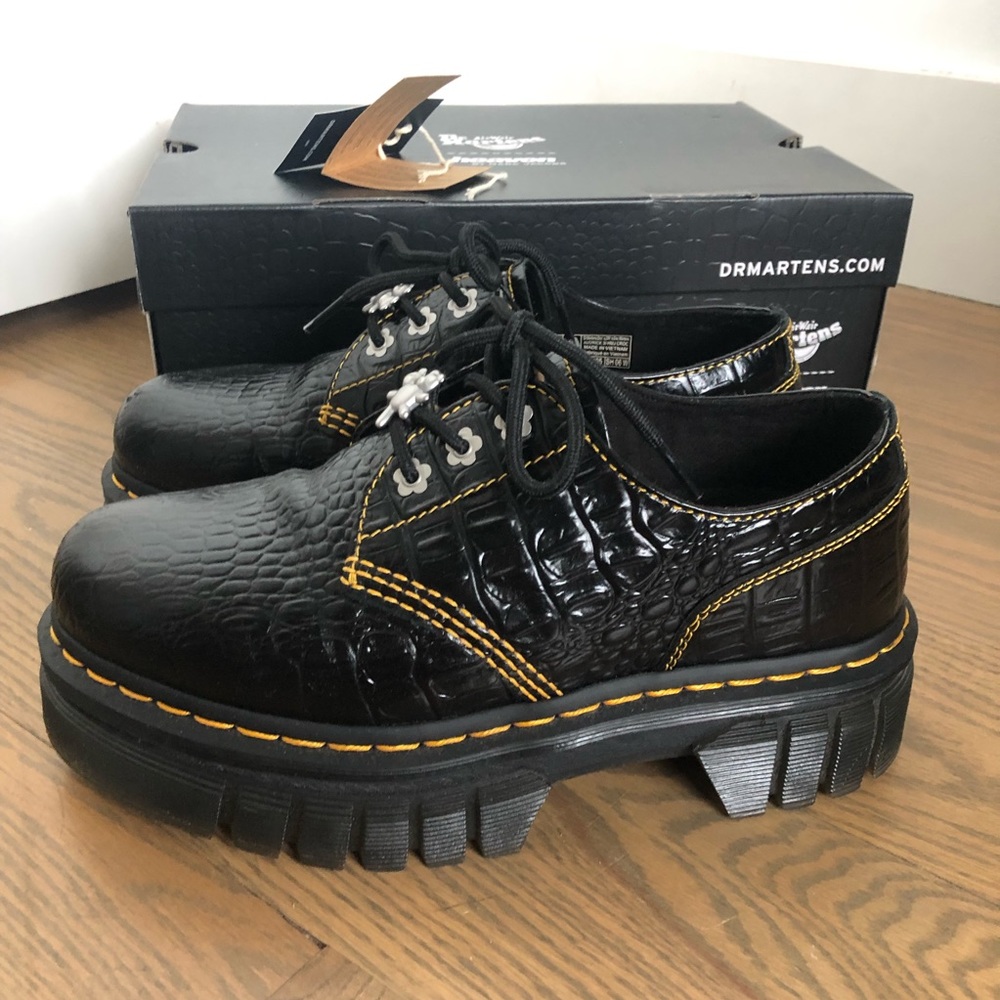 Heaven by Marc Jacobs x Dr. Martens collab crocodile RARE oxfords!!